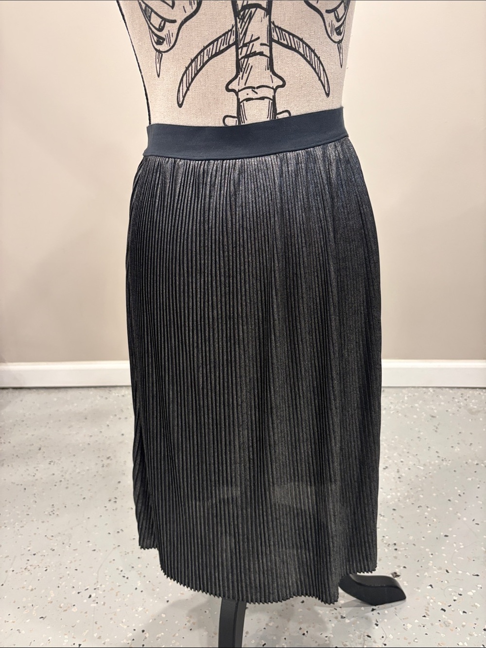 NWOT Enza Costa Gunmetal Metallic Pleated Skirt